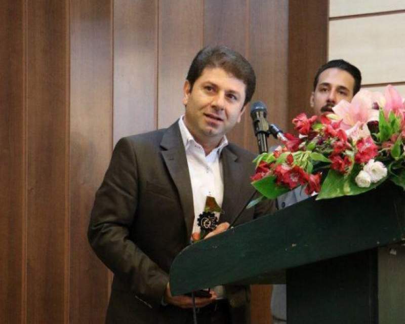 در برخی تشکلها فقط یک سری پول میخورند، بقیه غصه یا توسری! در برخی تشکلها فقط یک سری پول میخورند، بقیه غصه یا توسری!