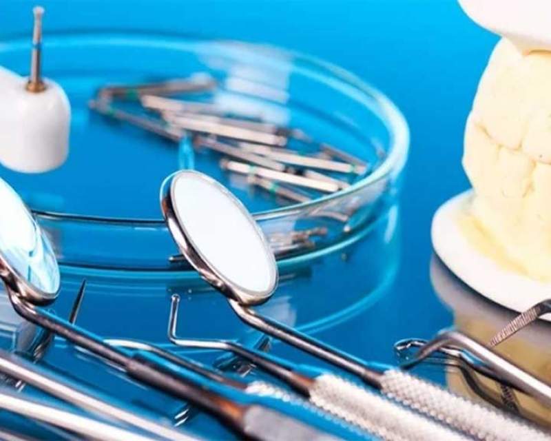 اختصاص فقط ۸ میلیون دلار ارز به واردات تجهیزات و مواد دندانپزشکی! اختصاص فقط ۸ میلیون دلار ارز به واردات تجهیزات و مواد دندانپزشکی!