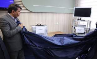 رونمایی از ۸۰۰ میلیارد ریال تجهیزات بیمارستان ولی‌عصر(عج) شهربابک با حضور استاندار کرمان