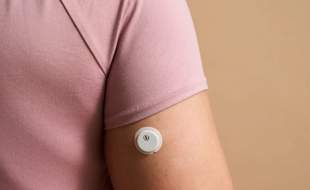 مجوز FDA برای نخستین دستگاه پوشیدنی پایش مداوم و هم‌زمان قند خون و کتون